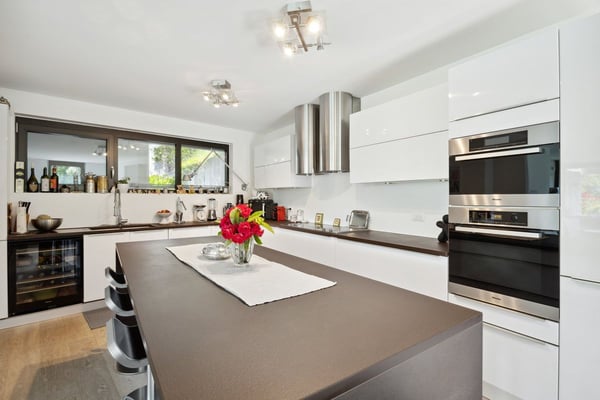 Design & Confort con piscina a Cureggia 6