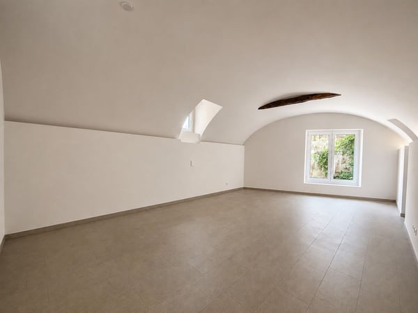 Manno_Elegante 2.5 locali con ampio patio privato al piano terra 2