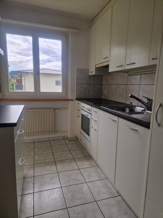 3.5 Zimmerwohnung an ruhiger Lage und trotzdem sehr zentral 2
