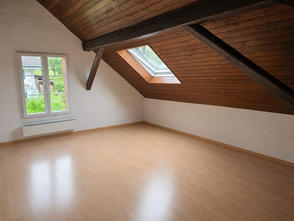 Gemütliche Altbau 2.5 Zimmerwohnung im Steuerparadies Oberwil-Lieli 4