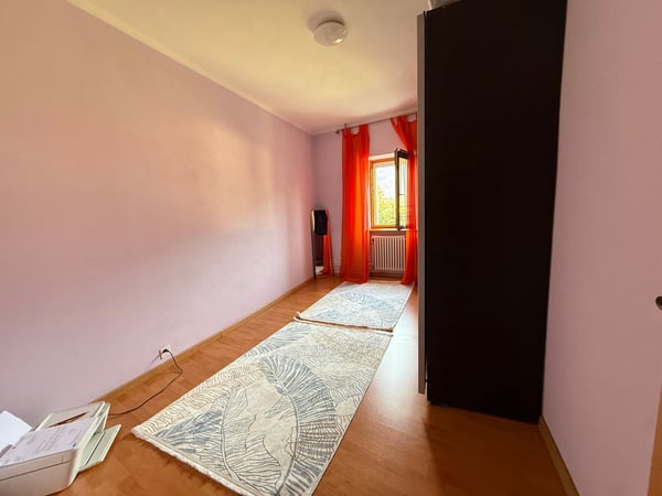 Casa monofamiliare a Giubiasco con grande giardino e spazio per tutti. 9