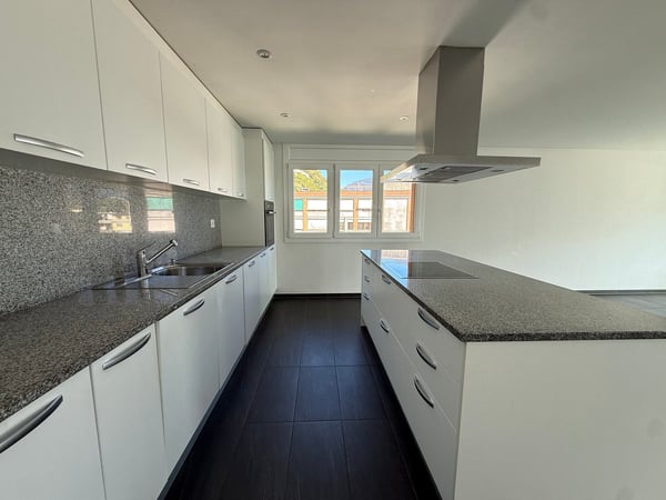 Appartamento moderno e confortevole di 2.5 locali a Bellinzona – disponibile subito 2