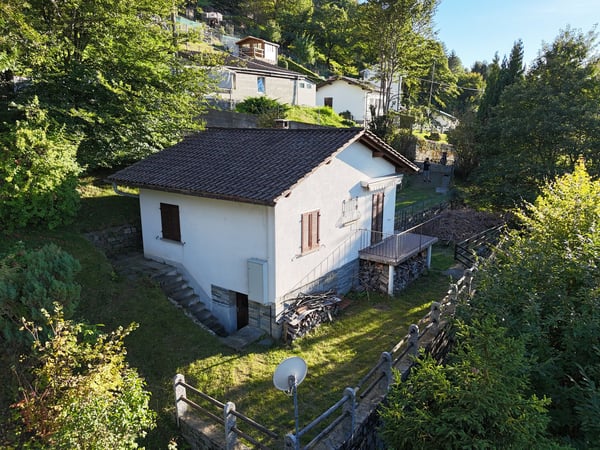 Rustico immerso nel verde con vista panoramica, a pochi minuti da Bellinzona 1