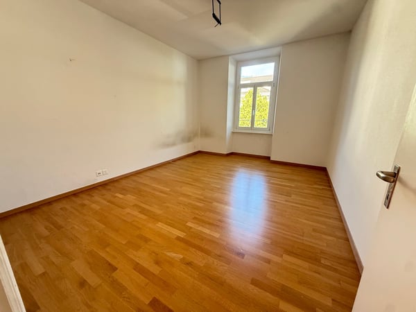Appartamento di pregio e ricco di fascino nel centro di Bellinzona 4