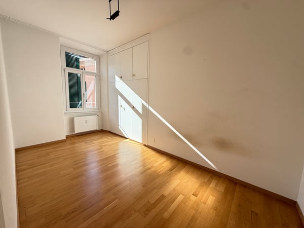 Appartamento di pregio e ricco di fascino nel centro di Bellinzona 3