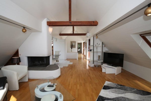 Einmaliges Penthouse mit herrlicher Seesicht zu vermieten! 4