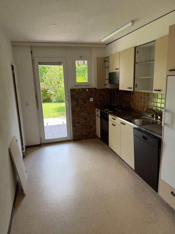 3 Zimmer- Gartenwohnung mit herrlichem Sitzplatz !! 2