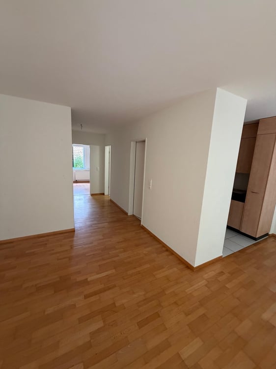Wunderschöne 2.5 Zimmerwohnung mit Gartensitzplatz! 6