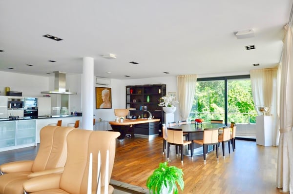 Magnifico Attico di Lusso con Terrazza-Tetto e Vista Lago di Lugano 8