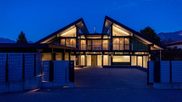 Moderna Villa HUF HAUS con con Vista Panoramica sul Lago di Lugano 8