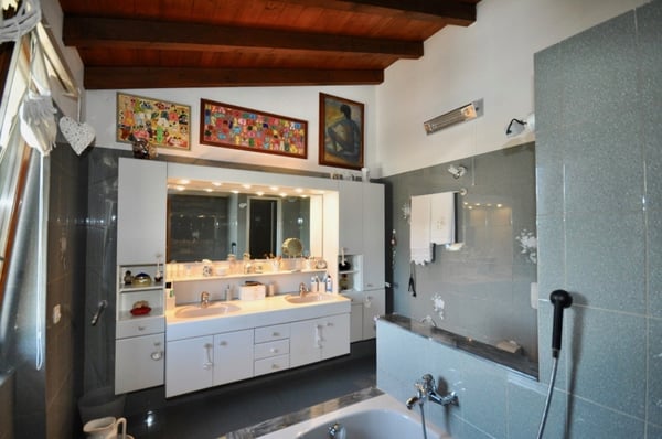 Villa con piscina e giardino in vendita a Magliaso 12