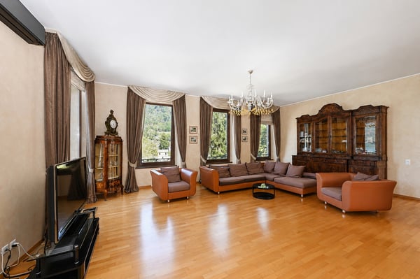 Elegante Attico Direttamente sulle Rive del Lago di Lugano 7