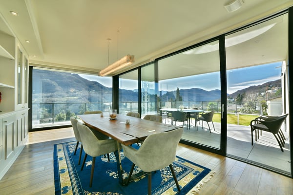 Ultra Moderna Villa di Lusso con Splendida Vista sul Lago e sul Verde 7