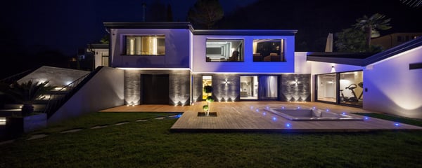 Moderna Villa di Lusso con Vista Lago di Lugano, Piscina e Posto Barca 2