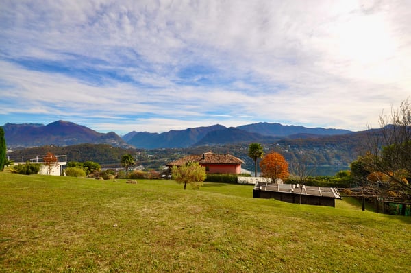 Terreno Edificabile di 1'150 mq con Vista Lago di Lugano a Vernate 5