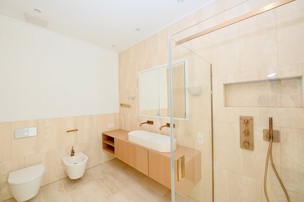 Attico di Lusso con Parziale Vista Lago, Piscina Privata e SPA 12