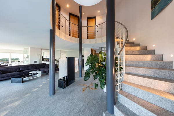 Moderna Villa Ben Soleggiata con Piscina e Giardino in vendita a Pura 12
