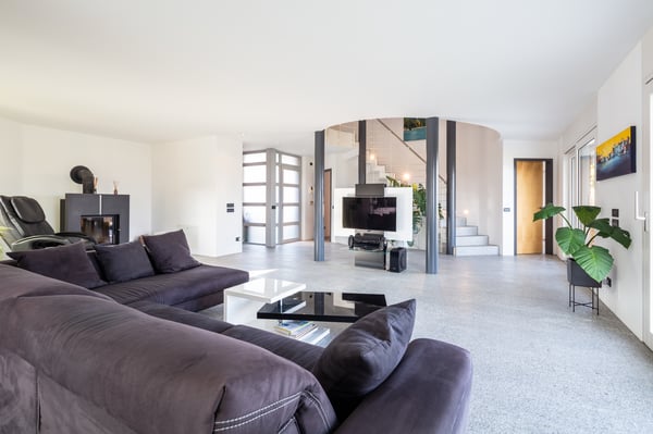 Moderna Villa Ben Soleggiata con Piscina e Giardino in vendita a Pura 6