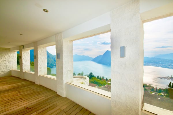 Moderno Attico Duplex di Lusso con Vista Mozzafiato sul Lago di Lugano 9