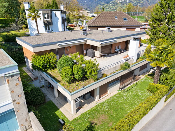 Villa a Breganzona con Vista Imprendibile sulle Montagne 3