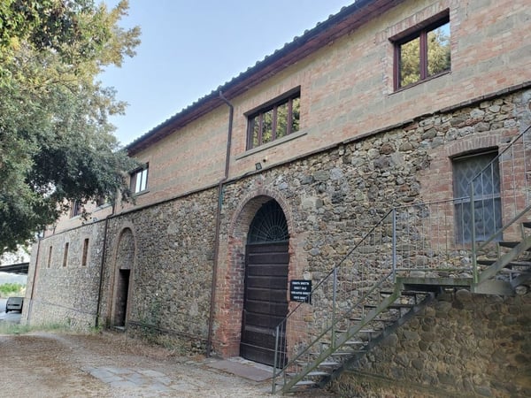 Vigneti di ca. 500 ettari con Ulivi, Bosco con Tartufi in Chianti 5