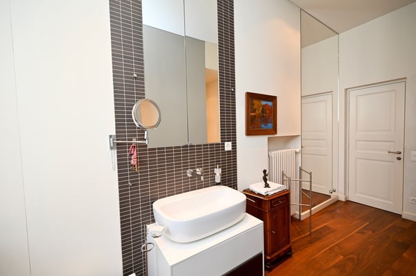 Elegante Appartamento Nobile in vendita nel Cuore di Lugano 12