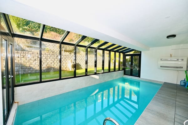 Villa Moderna con Piscina Riscaldata ad Agra - Collina d'Oro 8