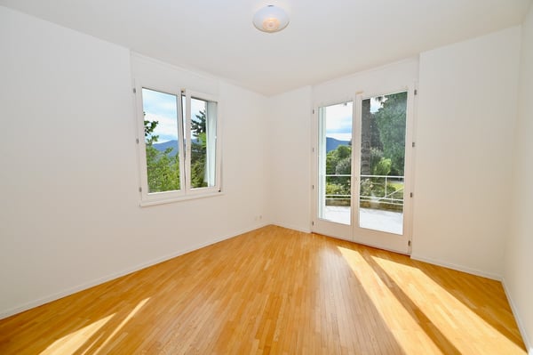 Villa con Piscina e Vista sul Lago di Lugano e Montagne Corcostastanti 12
