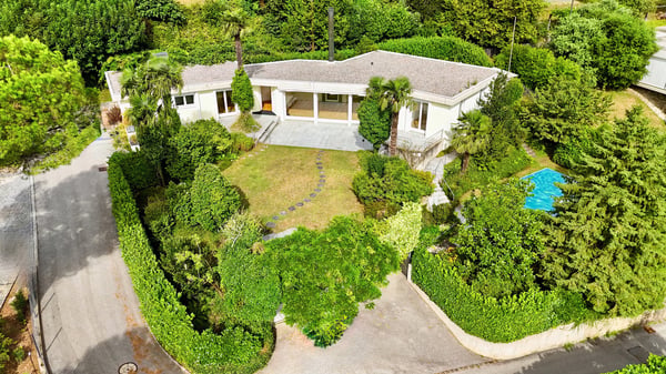 Villa con Piscina e Vista sul Lago di Lugano e Montagne Corcostastanti 2
