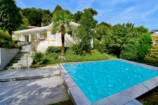 Villa con Piscina e Vista sul Lago di Lugano e Montagne Corcostastanti 3