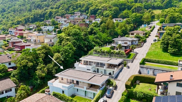 Villa in Posizione Panoramica: Prezzo Trattabile - si Valutano Offerte