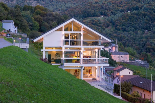 Oasi di Lusso e Design: Villa con Vista Panoramica a 360 3