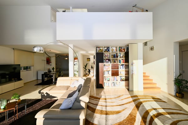 Elegante Attico Duplex con Vista Spettacolare sul Lago di Lugano 11