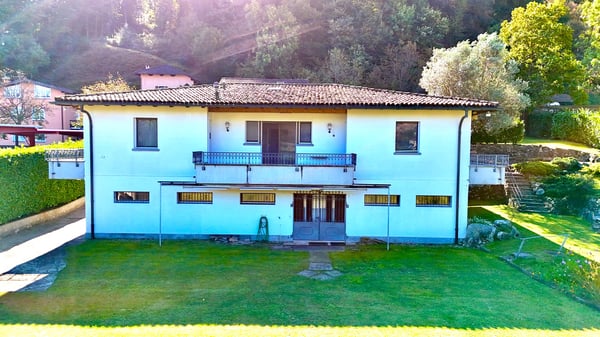 Villa con Giardino, Dependence e Ampio Potenziale Edificatorio 2
