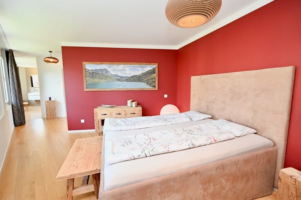 Moderne 3.5-Zimmer-Duplex mit Zweitwohnsitzstatus und privatem Garten 9