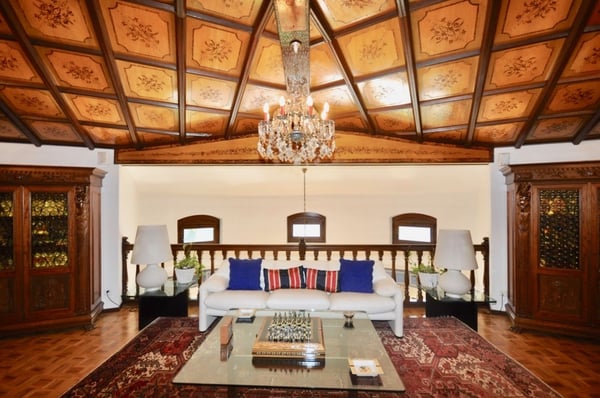 Villa in Stile Ticinese Immersa nel Verde con Privacy e Vista Lago 11
