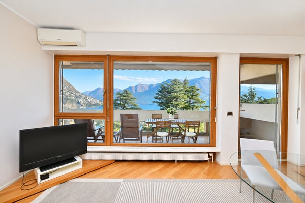 Elegante Appartamento con Vista Lago Mozzafiato a Lugano 5