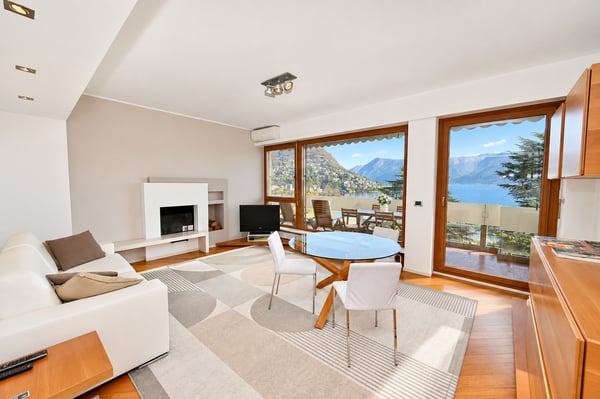 Elegante Appartamento con Vista Lago Mozzafiato a Lugano 6