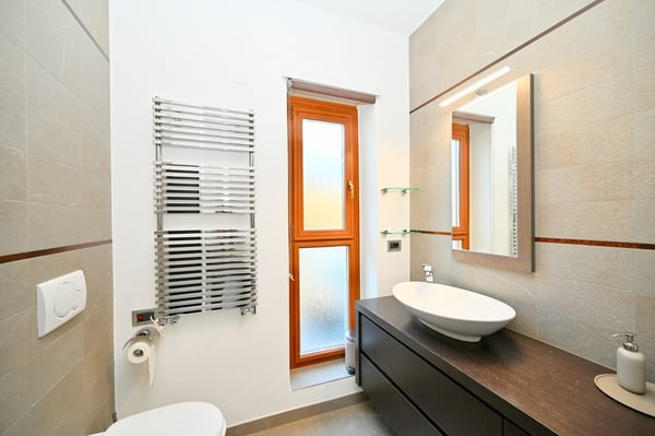 Elegante Appartamento con Vista Lago Mozzafiato a Lugano 12