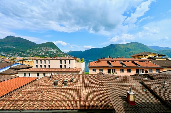 Ufficio con Vista Lago a Due Passi dal Centro di Lugano 3