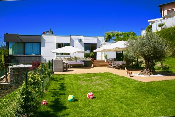 Prestigiosa Villa con Piscina e Panoramica Vista Lago e Montagne 5