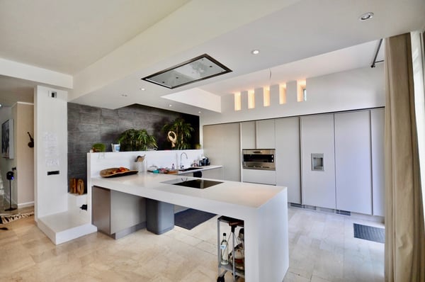 Prestigiosa Villa con Piscina e Panoramica Vista Lago e Montagne 12