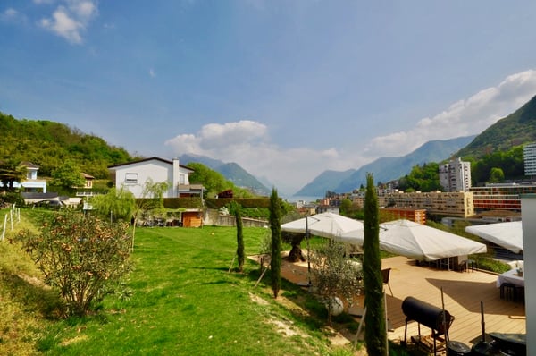 Prestigiosa Villa con Piscina e Panoramica Vista Lago e Montagne 8