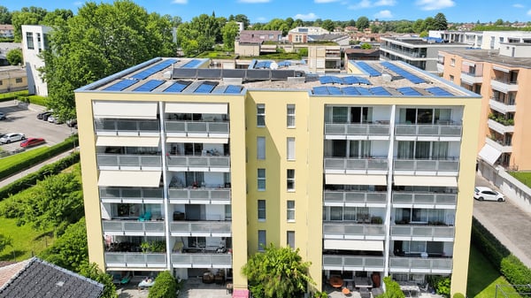 Elegante Attico con Terrazza Panoramica vicino al Centro di Lugano 1