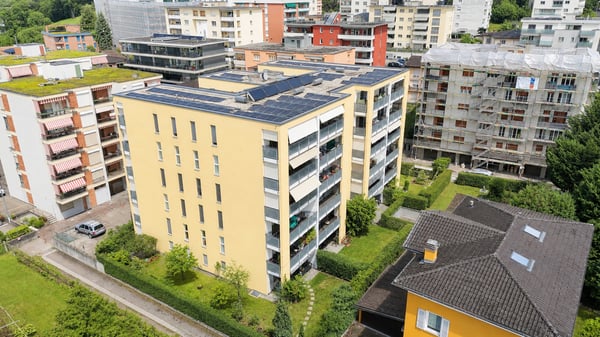 Elegante Attico con Terrazza Panoramica vicino al Centro di Lugano 2