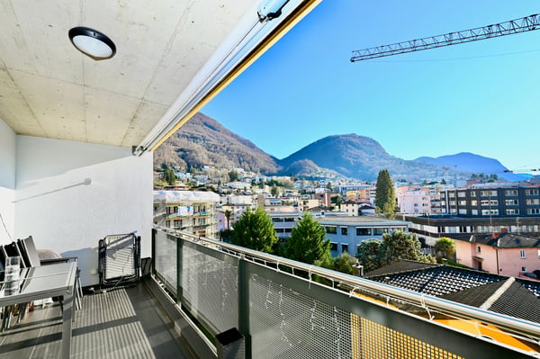 Elegante Attico con Terrazza Panoramica vicino al Centro di Lugano 8