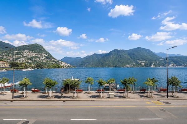 Uffici Rappresentativi con Vista Lago e Posto Auto nel Cuore di Lugano 3