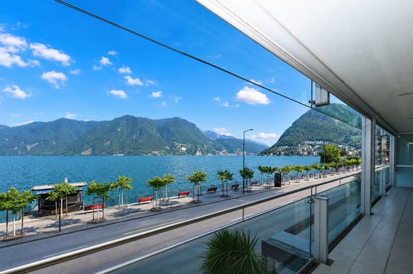 Uffici Rappresentativi con Vista Lago e Posto Auto nel Cuore di Lugano 1