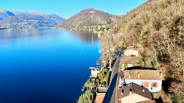 Casa di Vacanza - Affascinante Villa Storica fronte Lago di Lugano 4