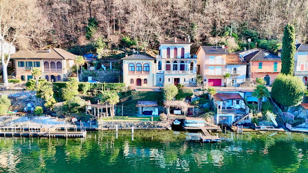Casa di Vacanza - Affascinante Villa Storica fronte Lago di Lugano 1